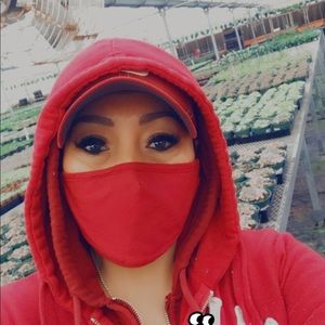 Meet your Posher, Ana